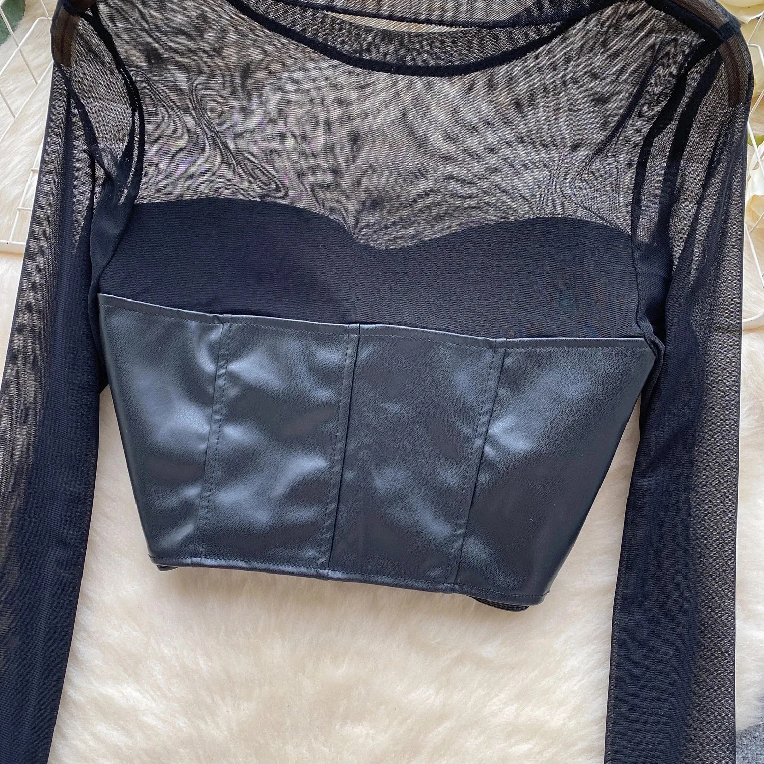 Crop top ‘Nobu’ Negru sau Maro