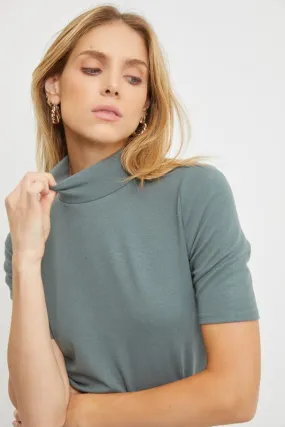 Evelyn Short Sleeve Mock Neck Top