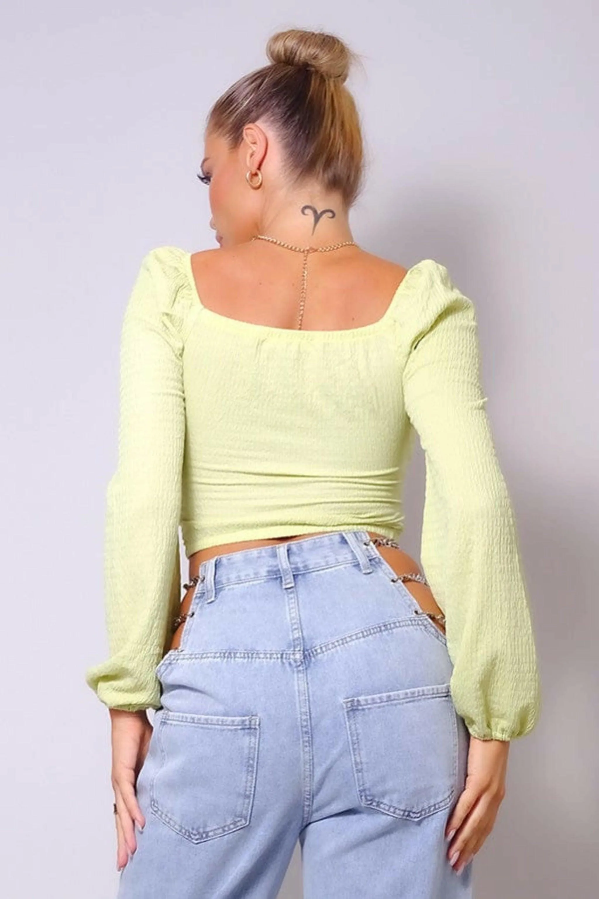 SPECIAL V AMORE FRONT TIE CROP TOPS